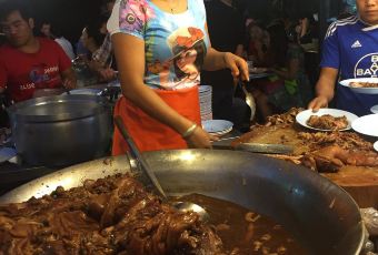 Chang Phueak Pork Leg Rice User Photo