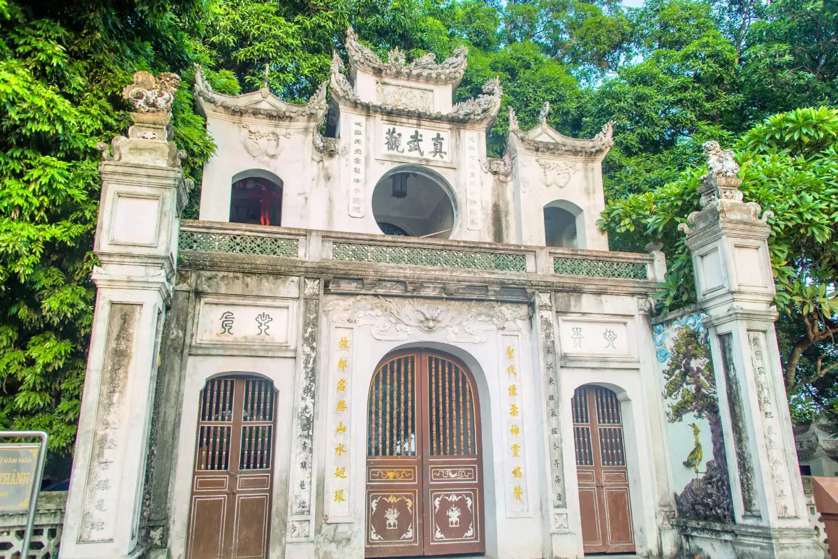Quán Thánh Temple