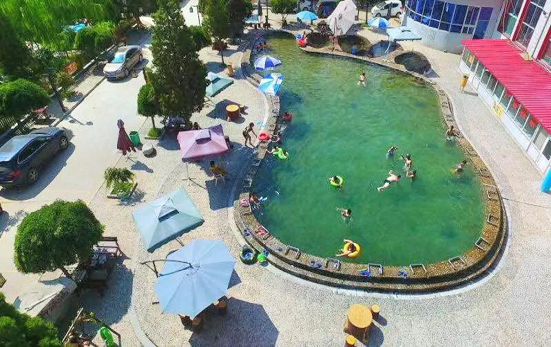 Xinkangli Hotspring Holiday Resort