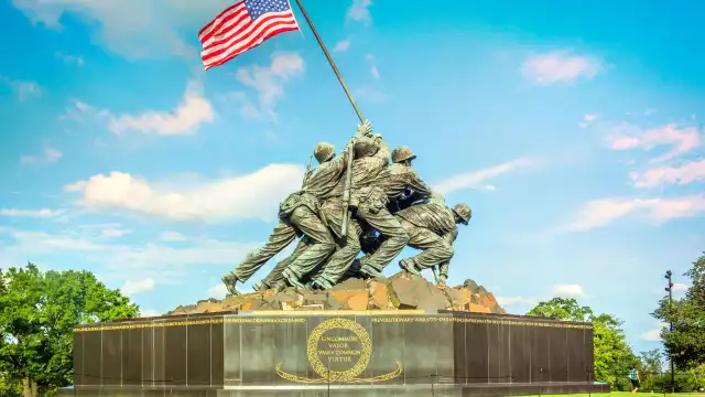 Hotels near US Marine Corps War Memorial