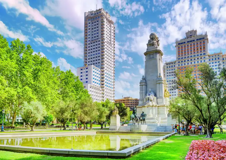 Hotels near Plaza de Espana