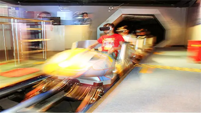 Shanghai Oriental Pearl Tower Guide | 95m High-Altitude VR Roller Coaster