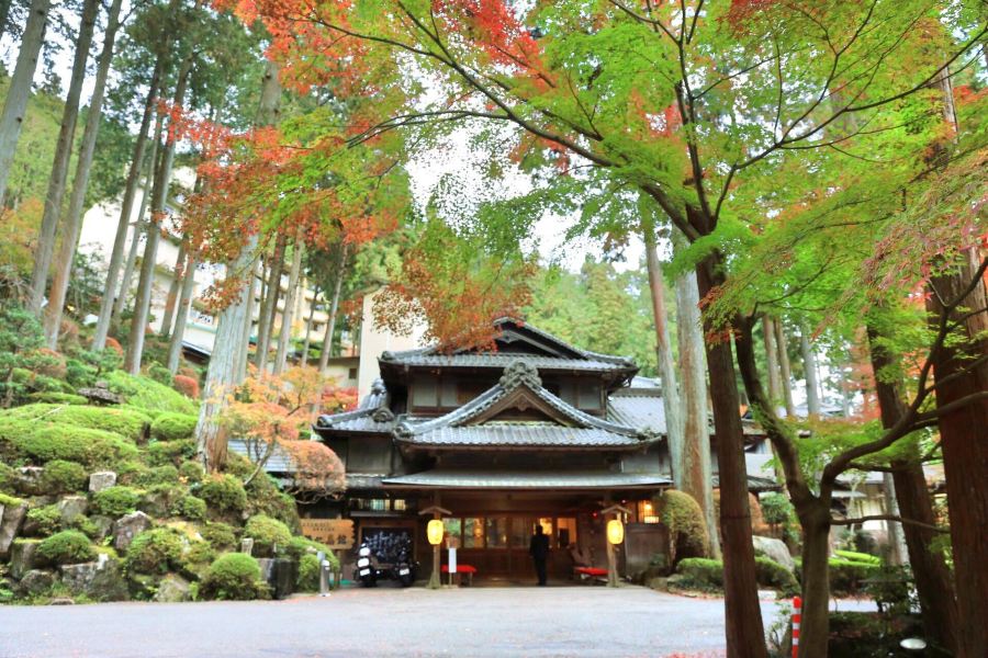 下呂温泉湯之島館