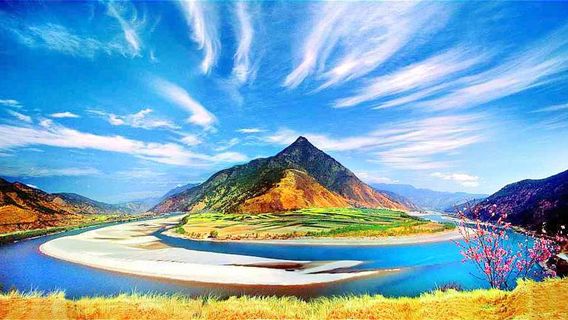 Three Parallel Rivers Scenic Area