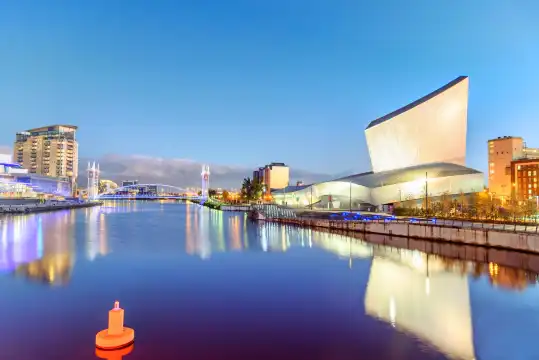 Hotels near IWM North