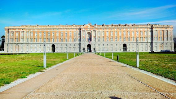 พระราชวังหลวงกาแซร์ตา + โรงละครซานคาร์โล + มหาวิหารซาน ฟรานเชสโก ดิ เปาลา ทัวร์วันเดียว/ทัวร์หลายวัน[สาย รถเช่าเหมา|-