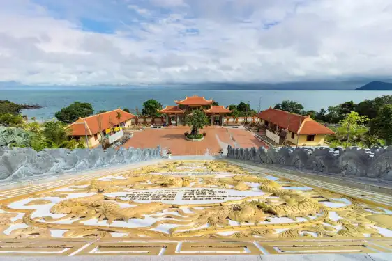 Hotels near Ho Quoc Temple