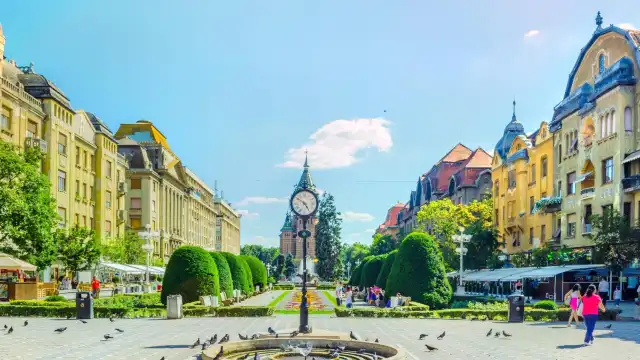 Hotels near Victory Square