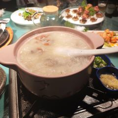 大匠工房古船木艺术餐厅·猪肚鸡专门店(兴工北街店) User Photo