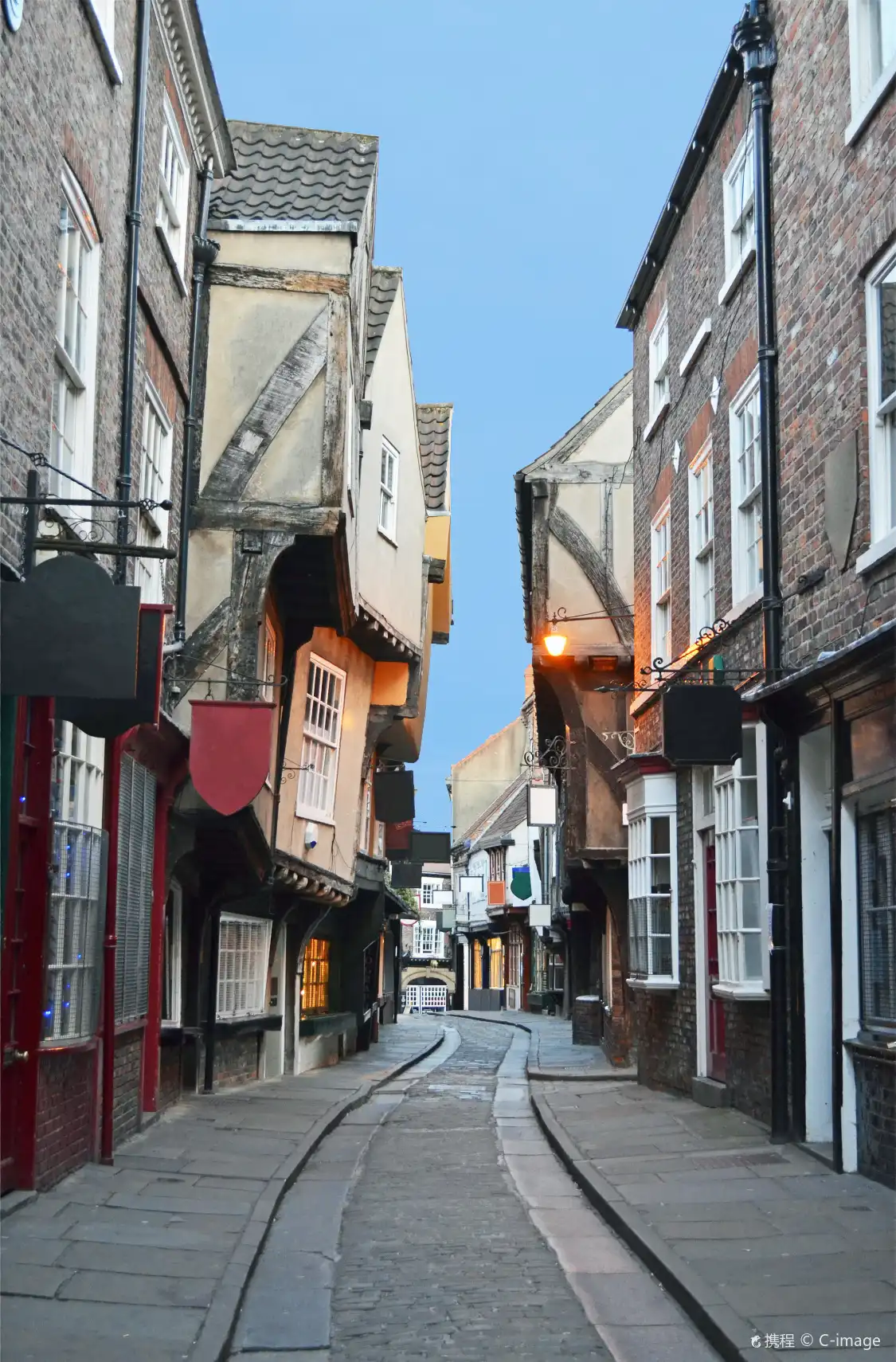 Hotels near Shambles