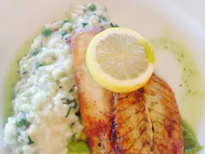 Bay Window Restaurant l