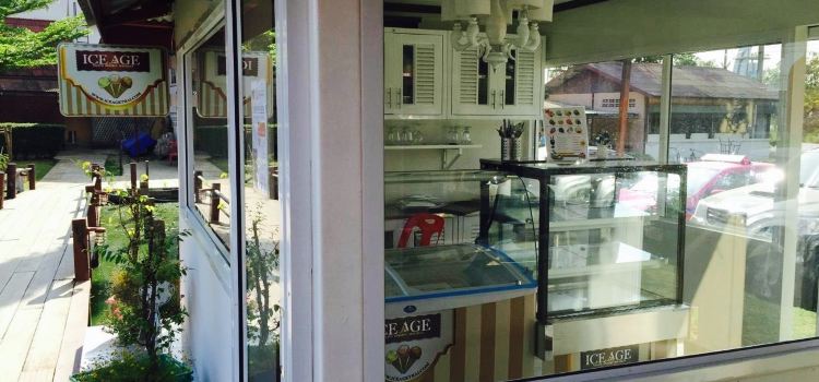 Ice Age Bakery in Buangyei Complex
