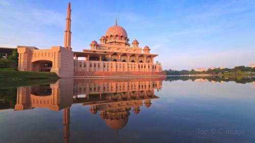 Putra Mosque