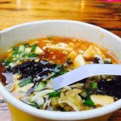 ER QUAN YUAN User Photo