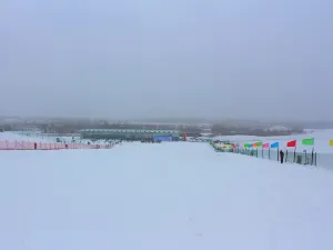 Seven Star Snow Yafuquan Ski Resort