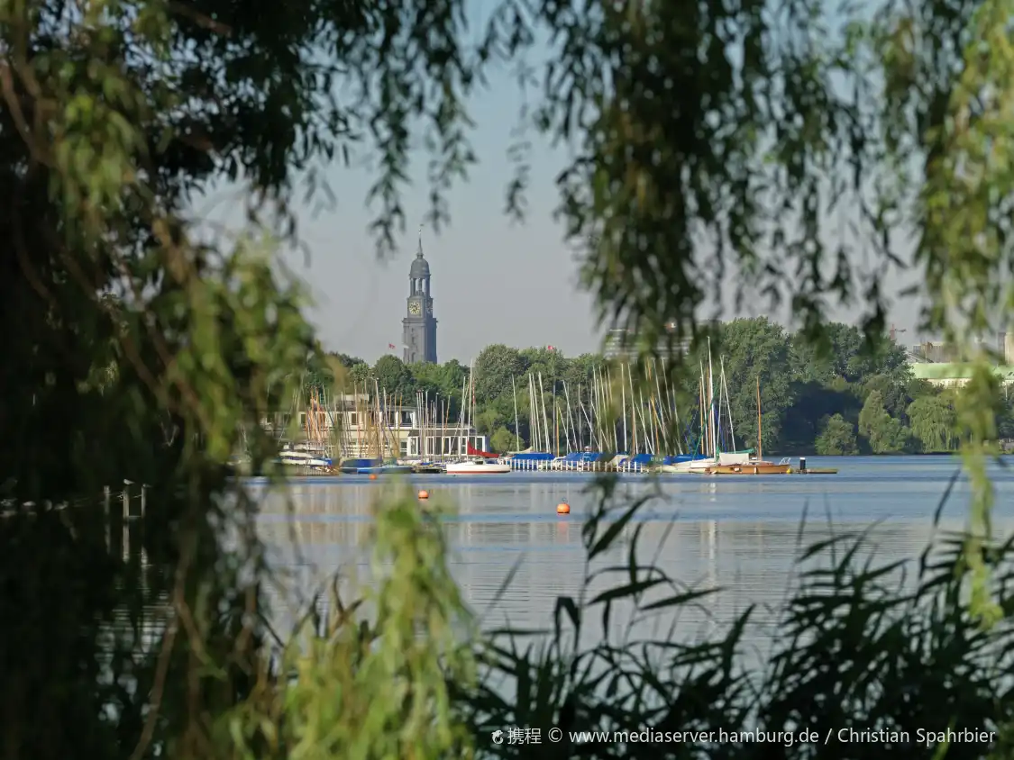 Hotels near St. Michael's Church