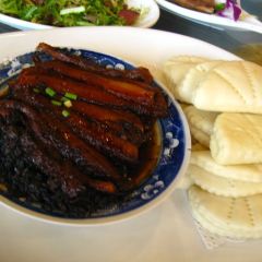 彝族传统风味饭店 User Photo