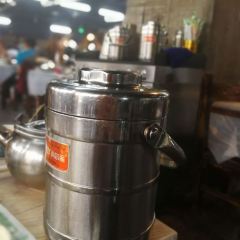 YI ZHAN DENG User Photo