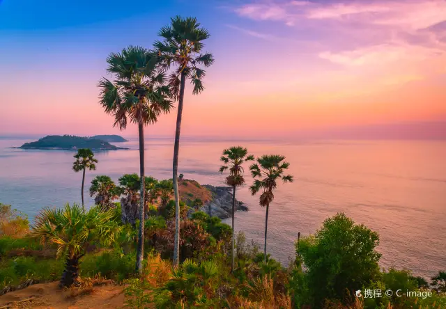 Sunset Sightseeing on Phuket Beach
