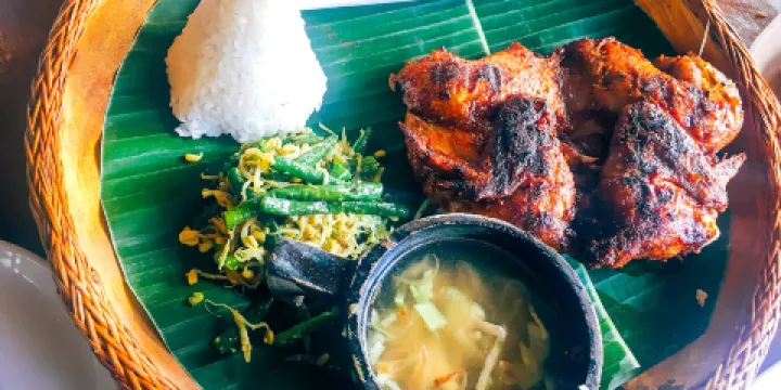 Pundi-Pundi Grill & Asian Cuisine