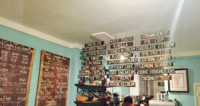 Splits and Giggles Cafe