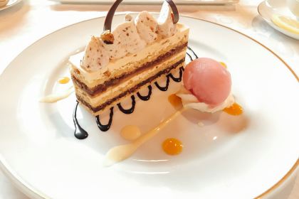 Shiseido SALON de Café