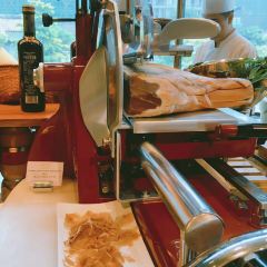 廣州希爾頓逸林飯店·OPEN開·海鮮自助餐張用戶圖片