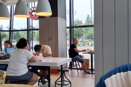 KFC (dongheweiduoli)