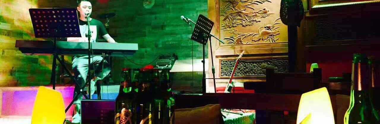 新夜色演艺酒吧(华陆·新天地商业街店)