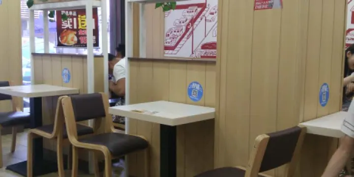 華萊士(陽新高中店)