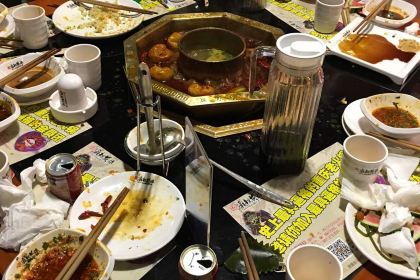 麻辣英雄重慶老火鍋