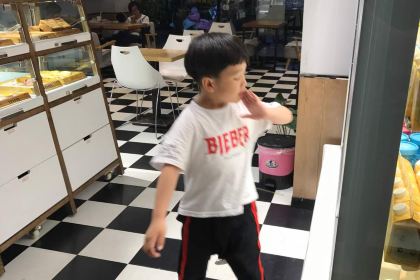 一鸣真鲜奶吧(长治路店)