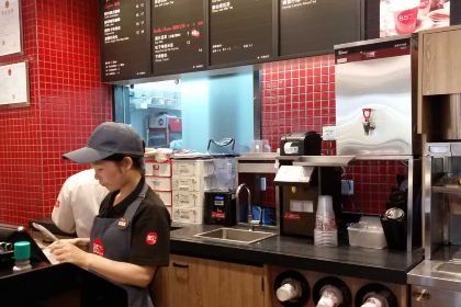 85Du C (yaxiyajiaju)