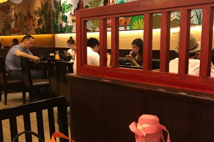 Axiang Rice Noodles (hainingyintai)