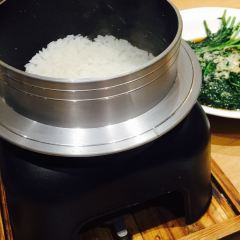 HE ZHEN ZHU  Xiao Guo Mi Fan 여행 사진