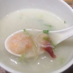 LUCK WIN TEAHOUSE User Photo