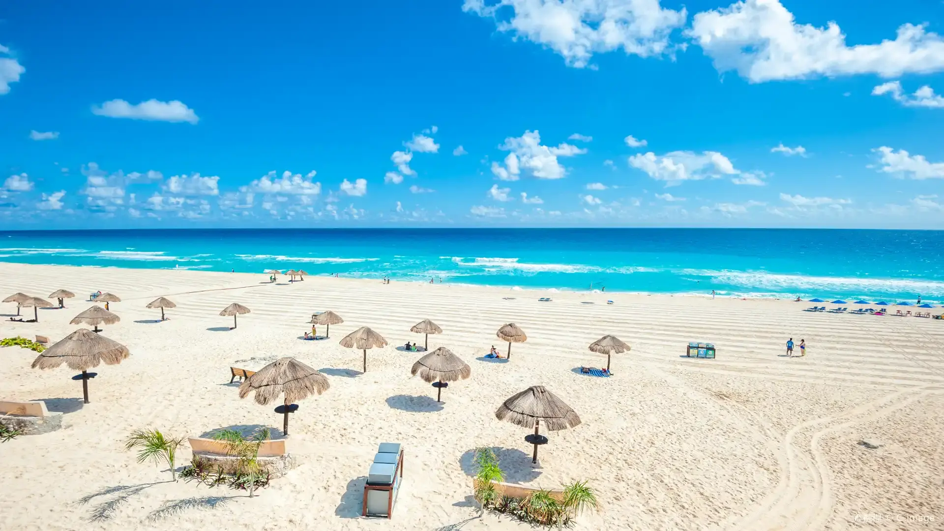 Hotels near Playa Langosta