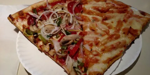Lenny's Pizzeria & Trattoria