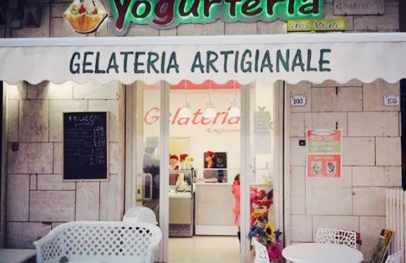 Yogurteria-Gelateria del Viale