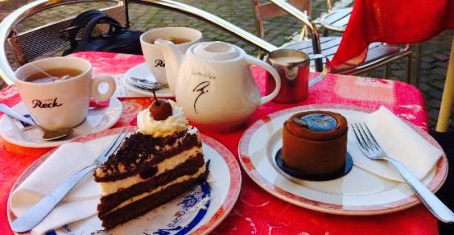 Example of cakes