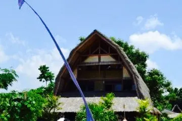 Laut Biru Bar & Restaurant