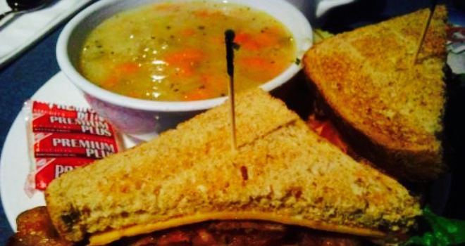 The Roster Sports Club Bar & Grill