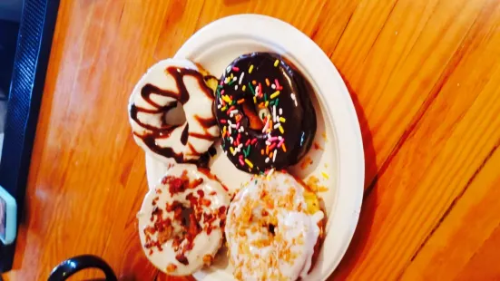 Stu's Donuts and Breakfast