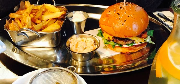 Burgr's