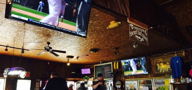 Garibaldi's Hook, Line 'n Sinker, Sports Bar and Grill