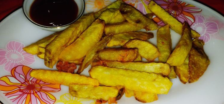 Myo's Cafe & Bar