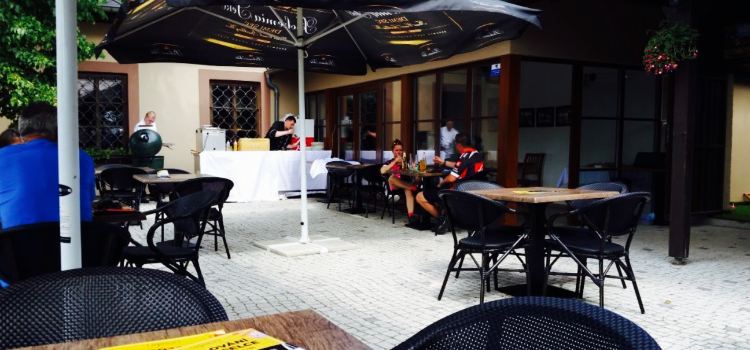 Restaurace a penzion Na Veselce