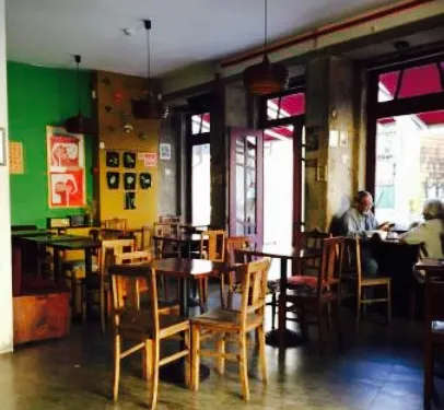 Aduela Taberna-Bar