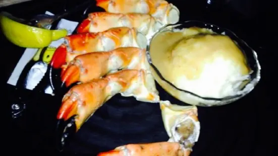 Billy’s Stone Crab, Seafood & More
