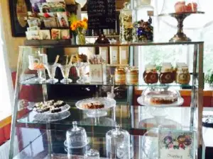Esters Cafe